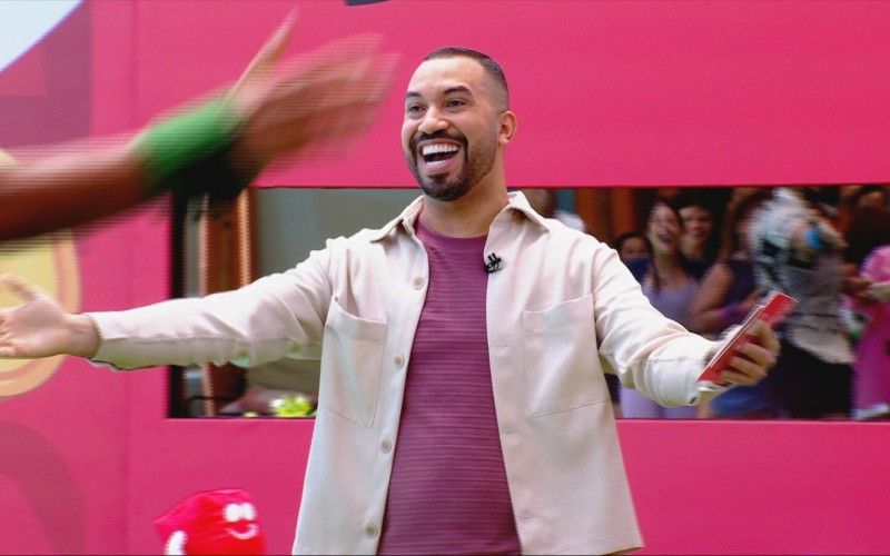 Gil do Vigor entra na casa do BBB 25 e surpreende brothers