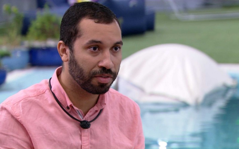 Gilberto questiona sobre brother: 