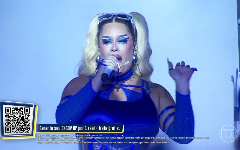 Gloria Groove e Xanddy Harmonia cantam hits em festa no BBB 24