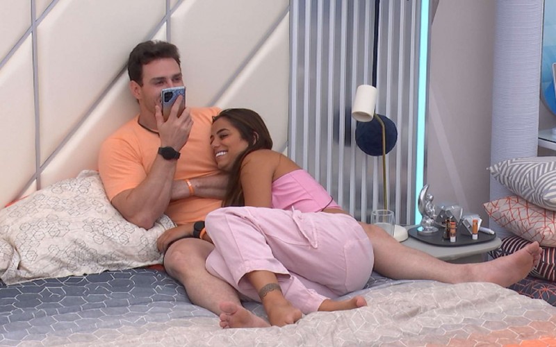 Gustavo e Key Alves gravam Podcast do Líder no BBB 23