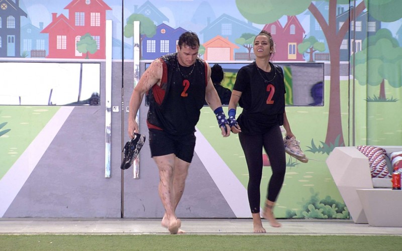 Gustavo lamenta eliminação na Prova de Imunidade: 