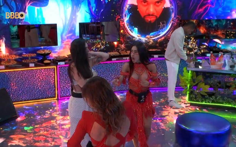 Isabelle e Giovanna ficam em choque com Cyndi Lauper no BBB24