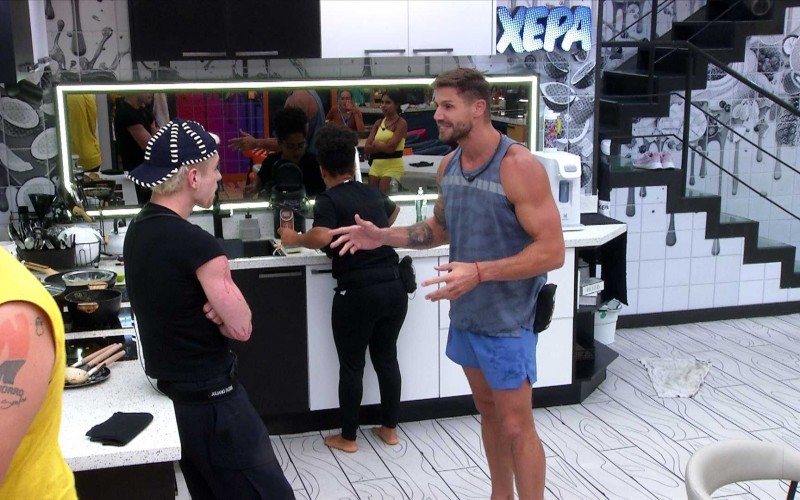 Jonas Sulzbach e Juliano Floss discutem no BBB 26, e participante diz: 