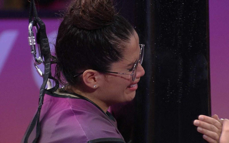 Juliette desiste da Prova Avon Power Stay e lamenta: 