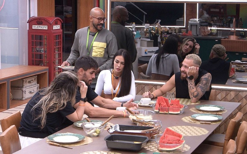 Larissa dá conselho para Cara de Sapato no BBB 23