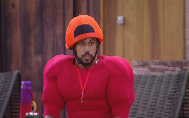 Maike reage à anulação do Big Fone: 