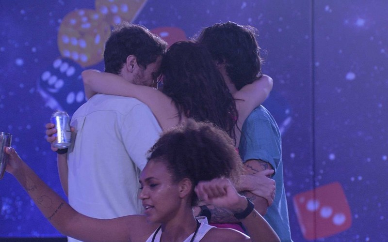 Maria para Eslovênia e Lucas: 