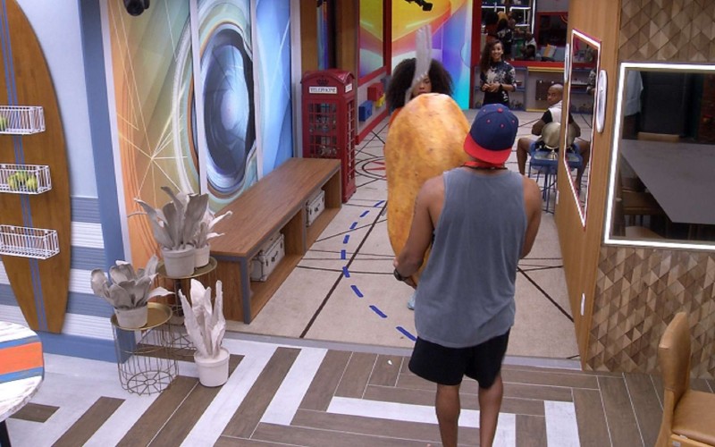 Marvvila e Ricardo cumprem o primeiro  Castigo do Monstro