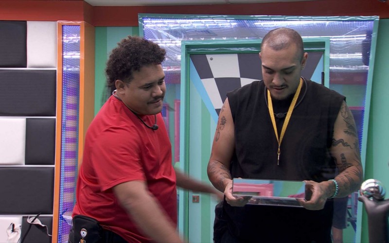 MC Bin Laden estreia Quarto do Líder no BBB 24