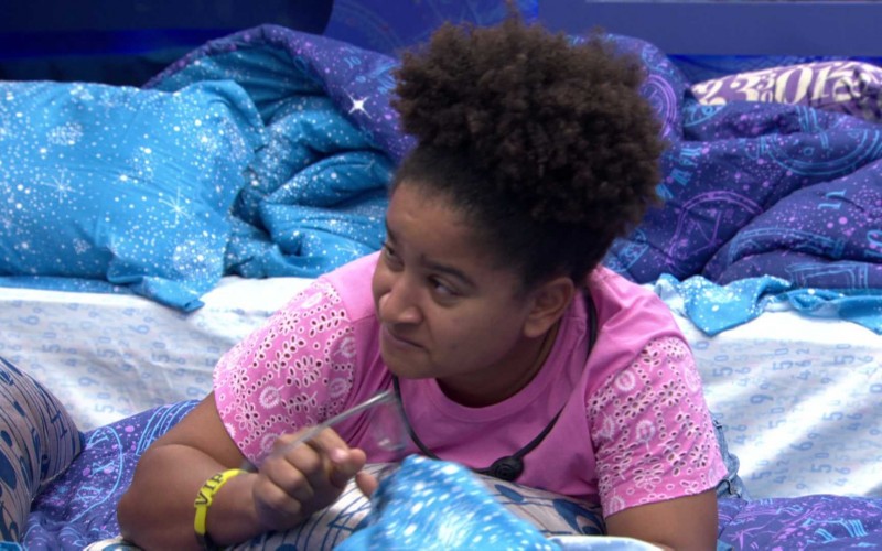 Milena reage após discussão com Jordana no BBB 26: 