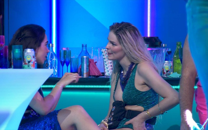 No BBB 24, Giovanna diz que não quer formar triângulo amoroso