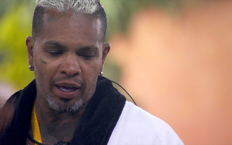No BBB 24, Rodriguinho diz que não quer olhar na cara de Davi