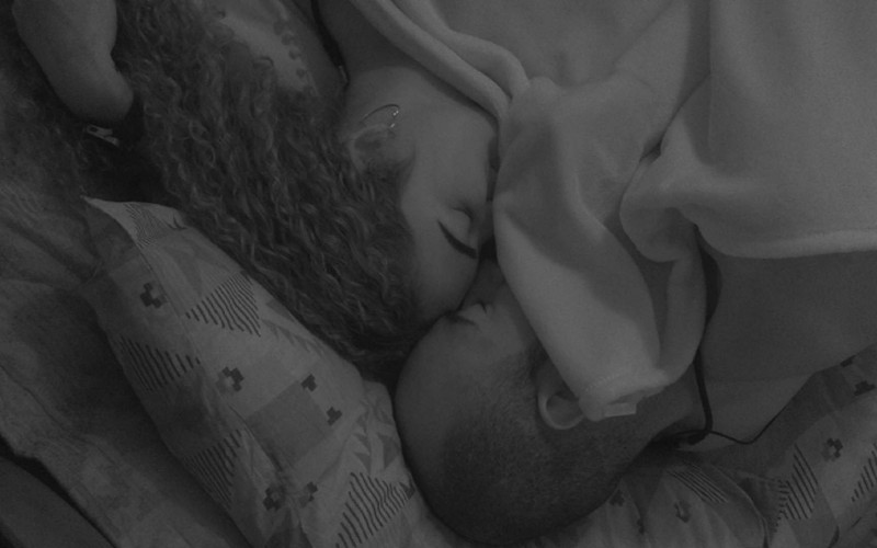 No edredom, Paula confessa que Ricardo faz o seu estilo