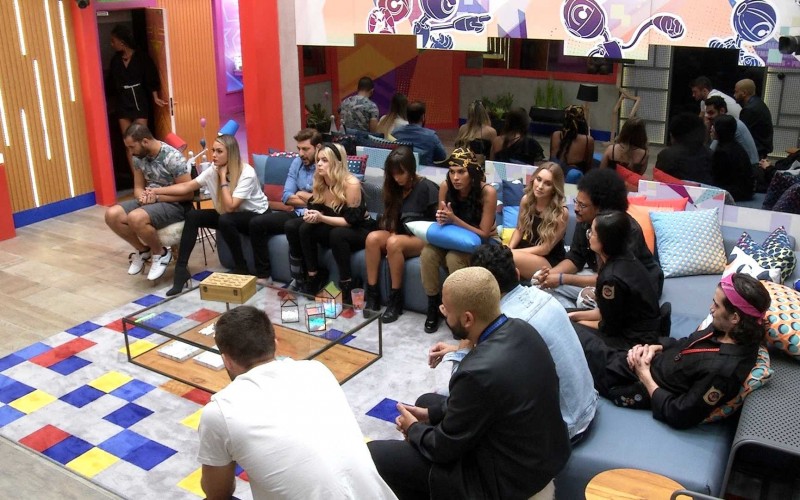 Paredão Falso BBB21: Arthur é o mais votado da casa