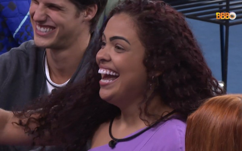 Paula é participante do BBB 23