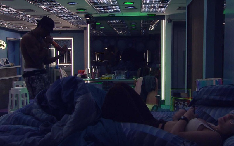 Paulo André canta para Jade Picon no Quarto do Líder