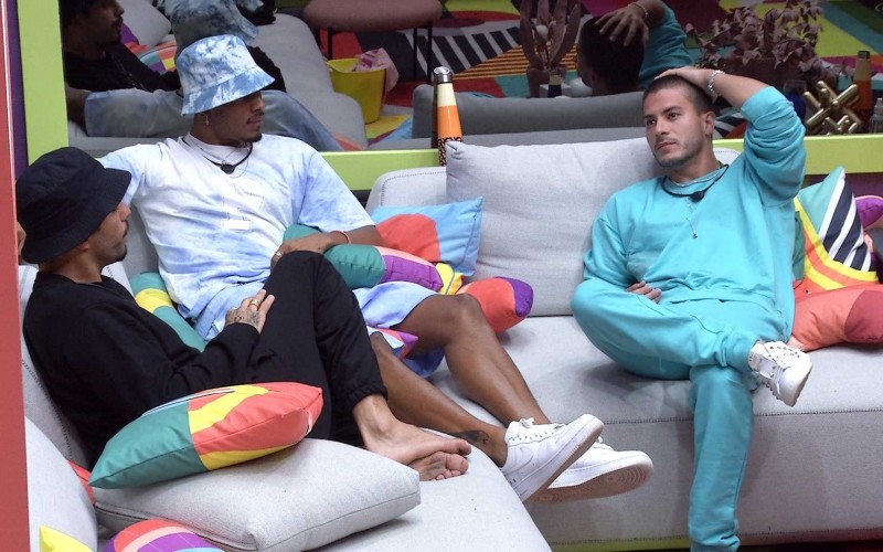 Pedro Scooby fala sobre Neymar aos brothers: 