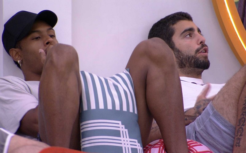 Pedro Scooby questiona Eslovênia no BBB 22: 
