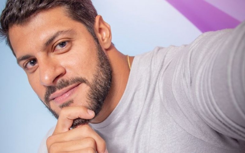 Plínio disputa vaga no BBB 24; conheça