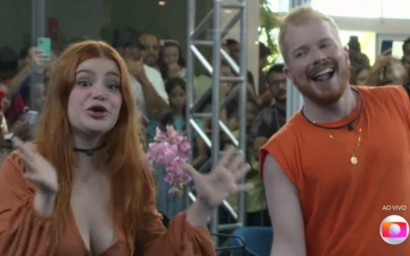 Público brinca com Giovanna e Manoel, da Casa de Vidro BBB 23