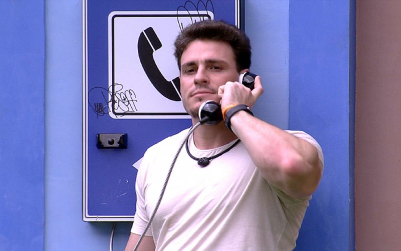 Quem atendeu ao Big Fone no BBB 23? Gustavo está no Paredão e indica brother