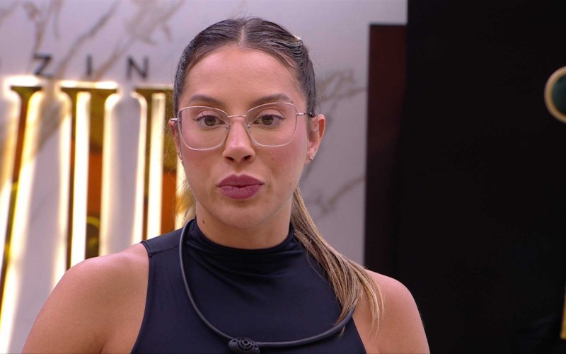 Renata conta alerta que recebeu sobre gêmeos