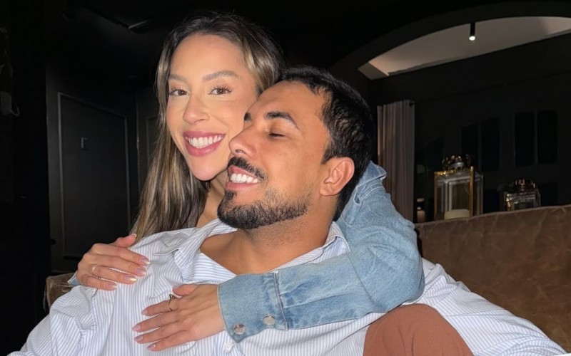 Renata Saldanha mostra visual novo para o Réveillon