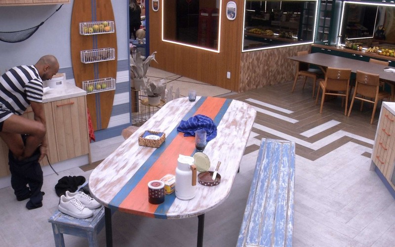 Ricardo Alface tira a roupa após ser Eliminado do BBB 23: 