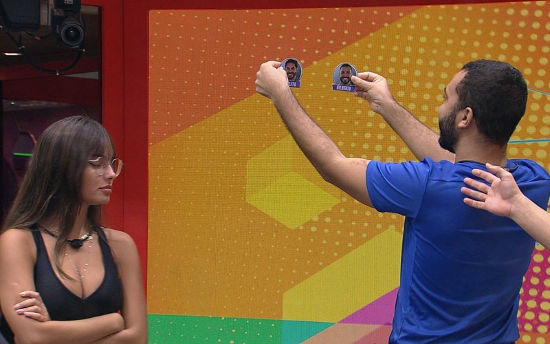 Rodolffo e Gilberto são sorteados para fazer as compras do grupo Xepa