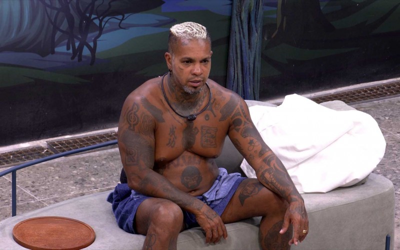 Rodriguinho analisa jogo com Nizam, e cogita: 