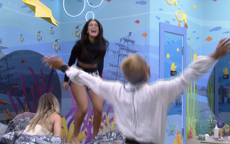 Sisters do Quarto Deserto comemoram permanência no BBB 23