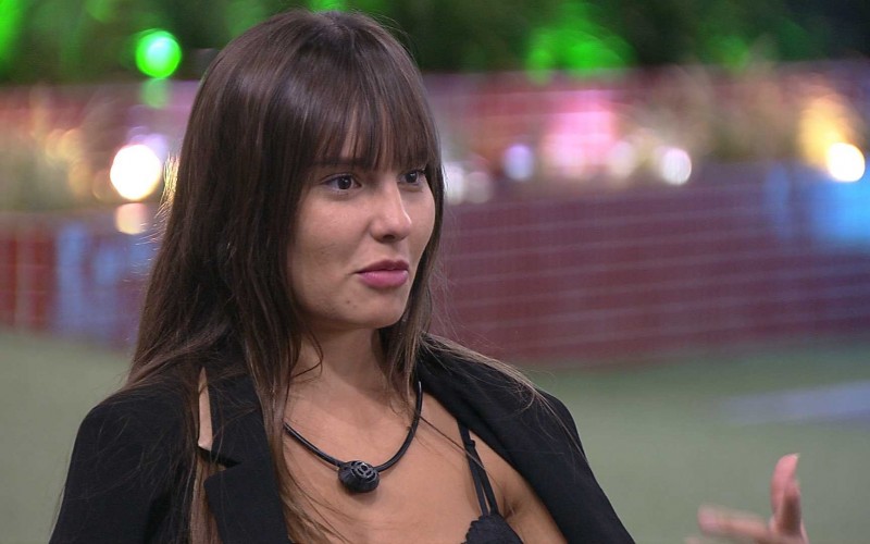 Thaís chama Arthur para conversar sobre o Jogo da Discórdia