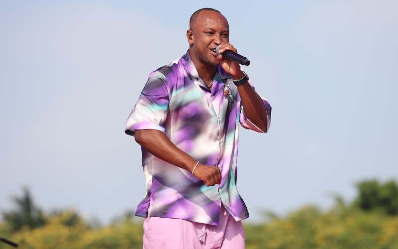 Thiaguinho comanda festa do BBB 24 nesta sexta-feira