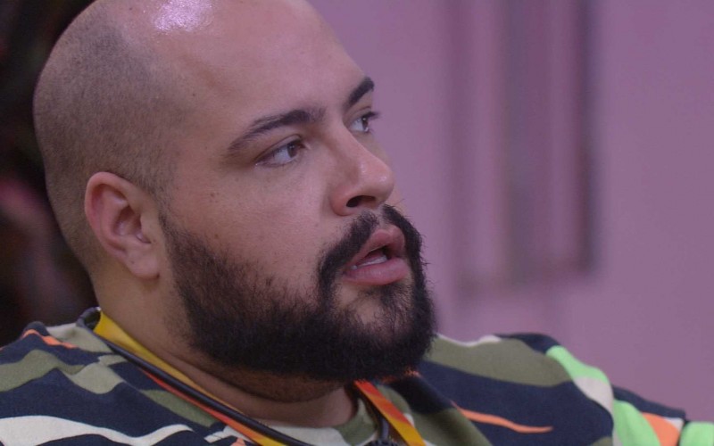 Tiago Abravanel fala sobre carreira com brothers no BBB 22