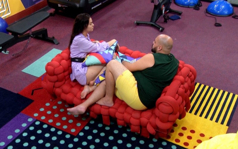 Tiago Abravanel pergunta para Eslovênia: 