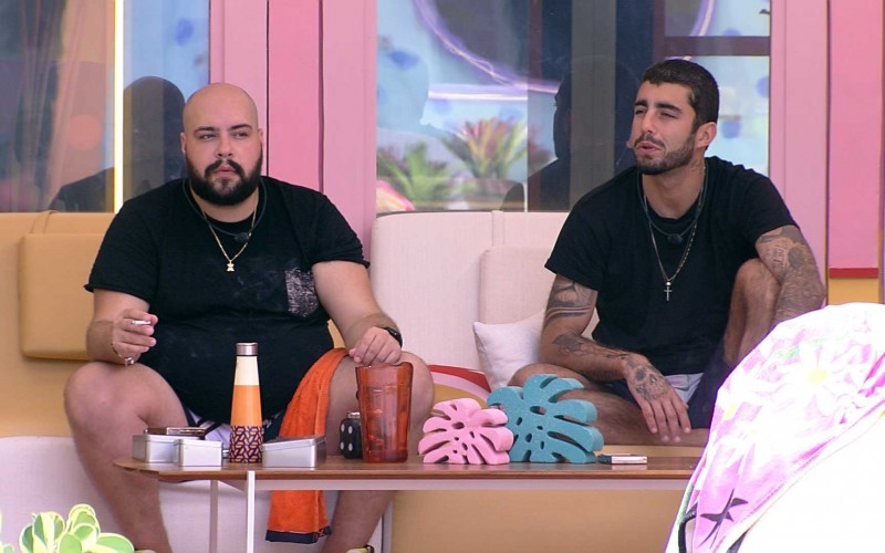 Tiago Abravanel promete no Raio-X passar o dia em silêncio