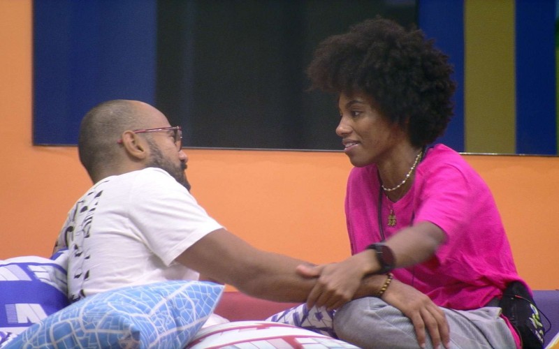 Tina, do BBB 23, aconselha Ricardo e diz que o ama muito
