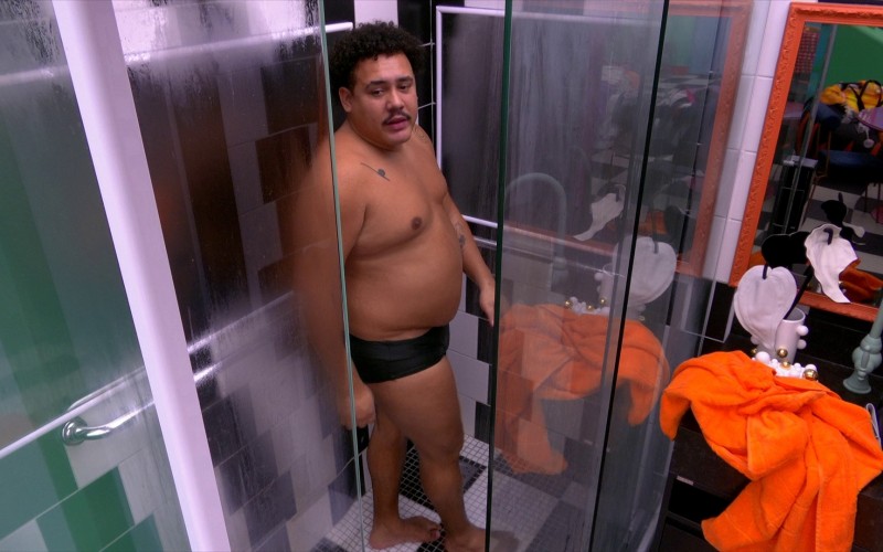 Vídeos BBB 24: confira tudo o que rolou na festa de sábado, 6/4
