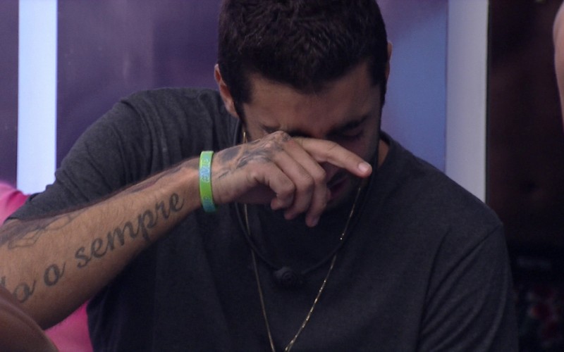 Vídeos BBB: veja o que rolou na tarde deste domingo, 27/02