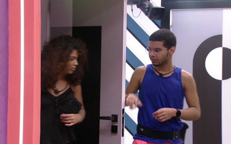 Vinicius comenta com sister do BBB 22: ‘Está com a pele boa’