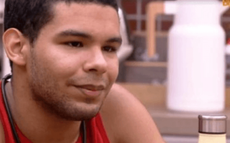 BBB22: Segundo jornalista, três participantes podem estar com Covid-19