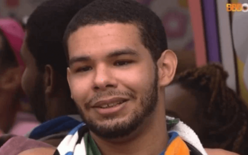 Globo se pronuncia sobre tosse de Vyni no BBB22. Leia nota