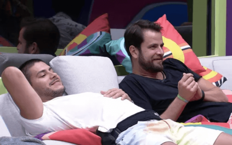 No BBB 22, sister desafia Arthur Aguiar a ir ao Paredão: 