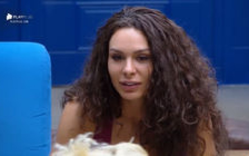 Fernanda Lacerda diz que perdeu diamante avaliado em R$ 100 mil