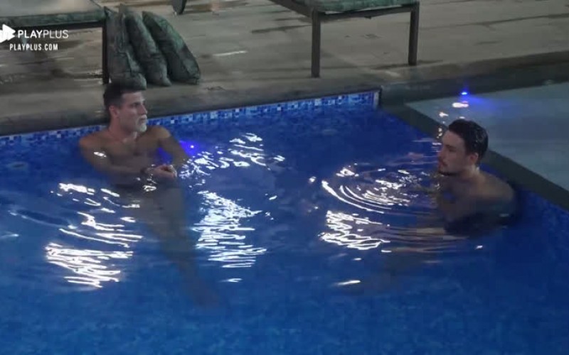 Guilherme dá conselho a Lucas: 