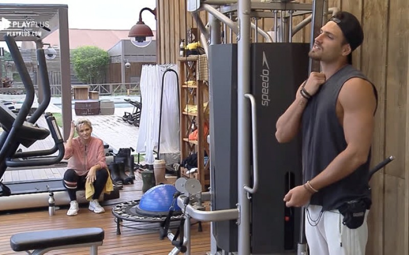 Guilherme Leão relembra que foi roubado com facão no pescoço