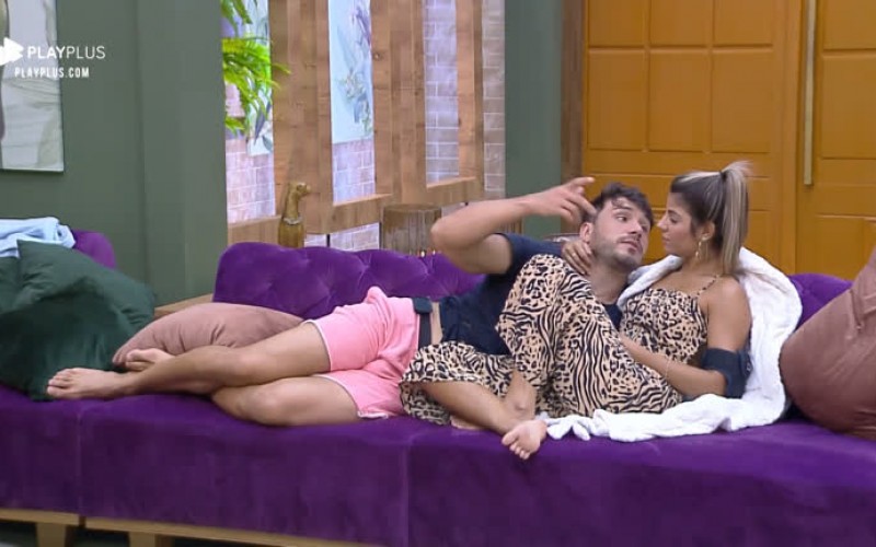 Hari Almeida e Lucas Viana discutem sobre ficar 