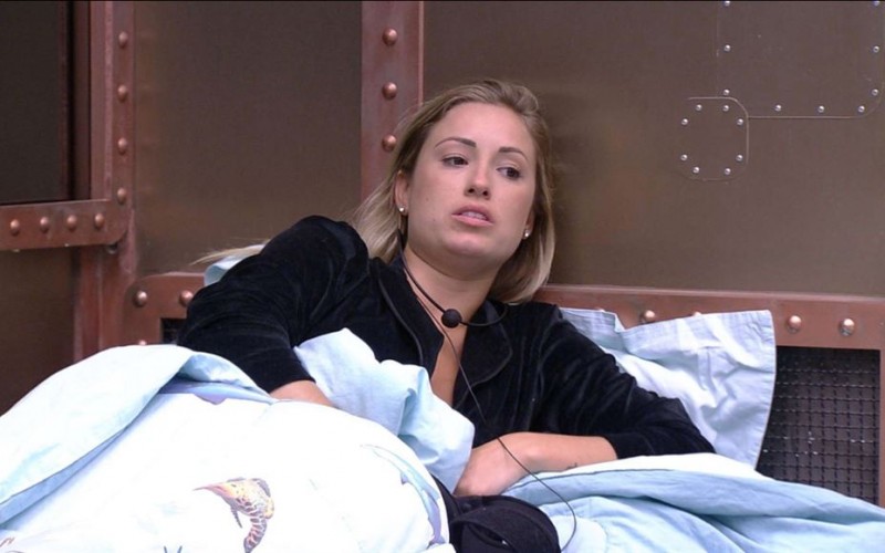 Jéssica sobre broncas de Ayrton em Ana Clara: 