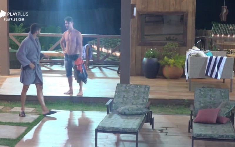 Jorge Sousa e Netto comentam clima tenso entre participantes