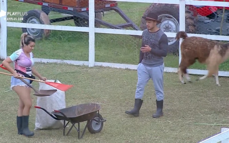 Lucas diz que faz esforço para proteger Hariany e Thayse no jogo